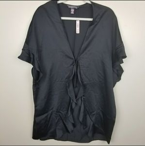VS tie front robe NWT
